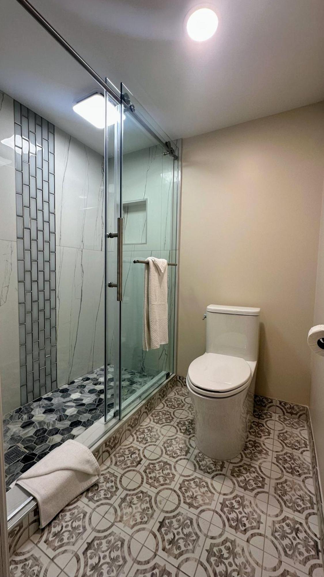Costa Mesa Inn - Newport Beach Area Экстерьер фото