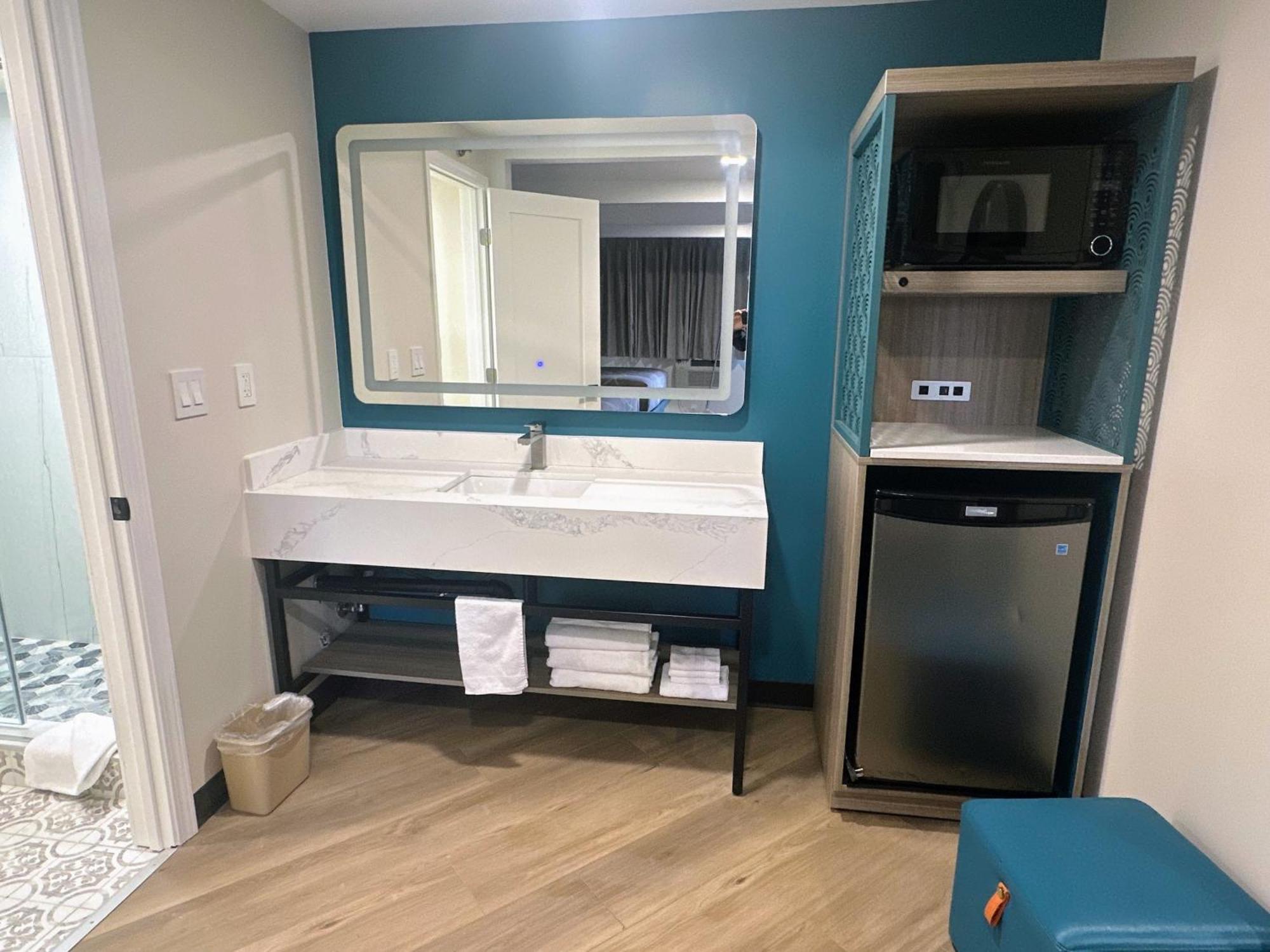 Costa Mesa Inn - Newport Beach Area Экстерьер фото